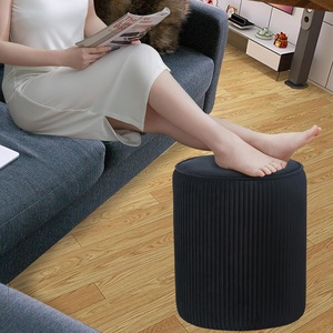 Banc ottoman rond moderne en velours pour chambre, hôtel, salon - Repose-pieds, pouf de coiffeuse et ottoman de rangement J N Crafts POU-1 - Product Image 6