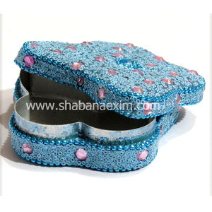 Caja de Joyería con Forma de Mariposa, Hermosa Caja de Recuerdos Hecha a Mano en India con Laca, Purpurina y Piedras, a Precio Económico - Product Image 3