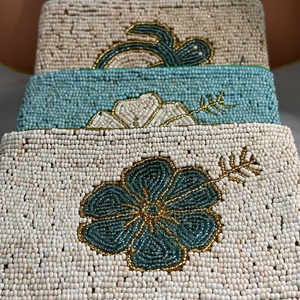 Beaded <b>Coin</b> <b>Purse</b> With Blue Flower Pattern Handmade Bohemian Style Zipper Closure Mini Size cute handmade beaded luxury pouch - Product Image 2