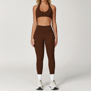 Conjunto Deportivo de Dos Piezas para Mujer, Top Corto y Pantalones Cortos de Yoga Sin Costuras, Transpirable, de Spandex/Algodón, Cuello en V, Ropa Deportiva Elástica para Gimnasio - Product Image 3