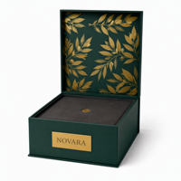Boîte cadeau carrée rigide de luxe personnalisée, intérieur en velours avec feuille d'or, plaque gravée, fermeture magnétique, matériaux recyclés
