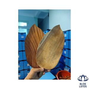 Bandeja de corte de madera natural más vendida, con forma de hoja, ecológica, apta para alimentos, tabla de cortar, precio al por mayor, exportación - Product Image 1