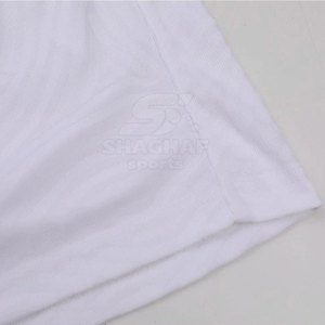 Vêtements de sport de haute qualité, uniforme de football personnalisé, uniforme de football très vendu, fabriqué au Pakistan - Product Image 5
