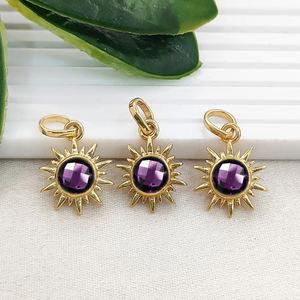 Colgante Redondo de Amazonita con Forma de Sol, Chapado en Oro, con Engaste de Collet, Hecho a Mano, Joyería de Amazonita, Colgante de Gema Redonda de 6mm - Product Image 2