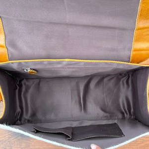 Bolso bandolera con detalles de borlas de cuero de buena calidad para mujer - Product Image 6