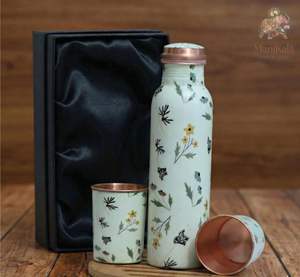 Botella de cobre que favorece la formación de hábitos mediante el uso repetido y la integración sencilla en la rutina diaria de hidratación. - Product Image 1