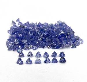 Lot en gros de pierres précieuses naturelles Tanzanite taille trillon pour la fabrication de bijoux - Product Image 6