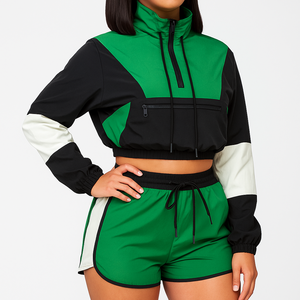 Ensemble de survêtement pour femme, color block vert, noir et blanc, avec haut court à manches longues et demi-zip, et short à cordon de serrage, style sportif - Product Image 1