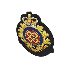 Insignias Bordadas a Mano Personalizadas, Lavables, con Hilo Metálico, Ecológicas, Libres de Níquel, de Lujo, en Color Sólido - Product Image 4