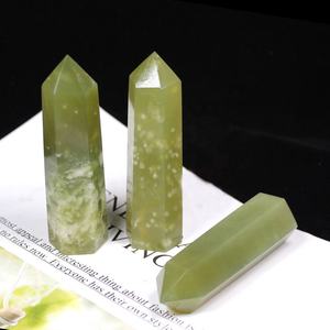 หินหยกเขียวธรรมชาติทรงหอคอย ขัดเงา ใช้ตกแต่งบ้าน สำนักงาน ขายส่ง - Product Image 1