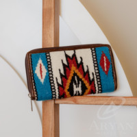 Couverture de selle en cuir usiné à la main occidentale portefeuille à fermeture éclair en cuir véritable femmes pochette sculpture à la main portefeuilles en cuir cadeau pour elle