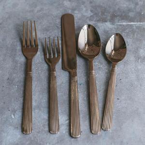 Ensemble de couverts de luxe en métal doré, 4 pièces (cuillères, fourchettes, couteaux), manche en boucle, pour décoration de table de mariage et réutilisables - Product Image 6