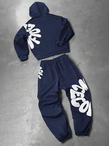 Ropa Urbana para Hombre – Sudadera con Capucha y Estampado de Letras en Relieve y Pantalones Deportivos con Cordón en la Cintura, Conjunto Deportivo Informal, Atuendo Atlético para Hombre - Product Image 2