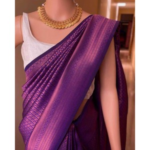 ผ้าส่าหรีผ้าไหมนุ่มดีไซเนอร์พร้อมเสื้อ unstitched ชุดปาร์ตี้ไวน์ - Product Image 1