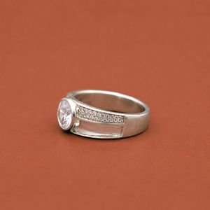 Bague de luxe en argent S925 avec moissanite et diamant, motif tourbillon, élégante, solitaire rond brillant, cadeau d'anniversaire - Product Image 3