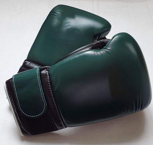 Gants de boxe de haute qualité, dernier design, équipement de boxe professionnel, gants en cuir pour sparring et entraînement, équipement de boxe personnalisé - Product Image 4