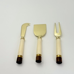 Juego de Cuchillos para Servir Queso de Acero Inoxidable, Diseño Creativo con Punta Curva Corta, Juego de Cubiertos Metálicos para Cocina, Hogar y Restaurante - Product Image 2