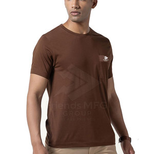 เสื้อยืดสตรีทแวร์ผู้ชาย MOQ ต่ำ ผ้าฝ้าย 100% ระบายอากาศได้ดี น้ำหนักเบา เป็นมิตรกับสิ่งแวดล้อม แห้งเร็ว รับสกรีนโลโก้ - Product Image 4