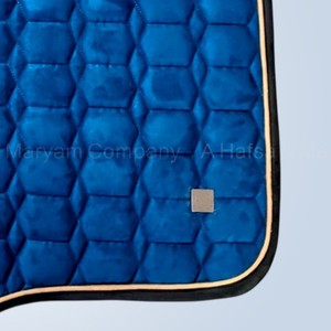Tapis de selle anatomique en cuir suédé/tissu de qualité supérieure, matelassage hexagonal, pour le saut d'obstacles, vente en gros, logo personnalisé, OEM - Product Image 2