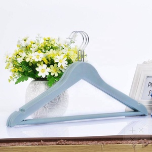 42.5 CM PP Custom Logo Colorful Wood Plastic Injection Molding Durable Eco-friendly Wardrobe Hangers for Clothes Coats Suits - Product Image 5