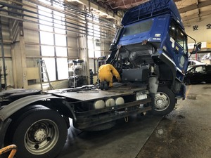 <b>Truck</b> Cabin Cuts Export Used <b>Truck</b> Parts From Japan - Product Image 2