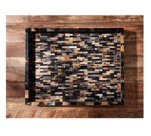 Bandeja de Servir de Cuerno Hecha a Mano, Moderna, de Primera Calidad, Elegante Adorno Decorativo para Mesa, por Tradebyd - Product Image 2