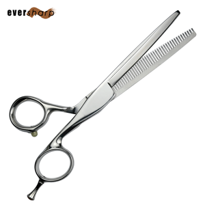 Tijeras de Entresacar Profesionales de 6 Pulgadas para Peluquería y Belleza, con Hoja Afilada de Acero Inoxidable con Pulido Espejo y Mango Desplazado - Product Image 4