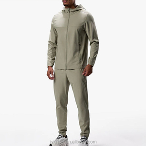 Survêtement pour homme vert olive à manches longues, couleur unie, à capuche, avec cordon de serrage, respirant, sportif, streetwear, vêtements décontractés pour l'hiver - Product Image 1