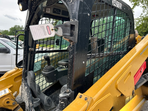 Cargadora Compacta de Dos Velocidades 246D 2018 con Cabina Cerrada, Máquina de Construcción de Alto Rendimiento - Product Image 2