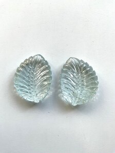 Piedra Preciosa Natural de Aguamarina Tallada en Forma de Hoja de 200.70 Quilates para Joyería Fina - Product Image 2