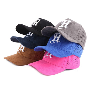 Gorras Trucker Personalizadas Sin Pedido Mínimo, Bordado 3D, Diseño Chrome Heart, Denim, 5 Paneles, Visera Plana, Casual para Exteriores, 100% Algodón - Product Image 6