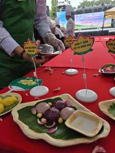 ภาชนะใส่อาหารใบปาล์มแบบใช้แล้วทิ้งขายดี |   มีขนาดที่กำหนดเองให้เลือกสำหรับการจัดหาอุปกรณ์จัดเลี้ยงขนาดใหญ่ - Product Image 4