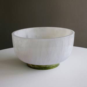 Bol de service en résine polie blanche de qualité supérieure, fait main, écologique, avec des touches vertes, pour la maison, la cuisine, la table à manger - Product Image 1