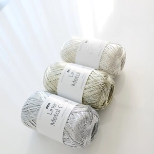 ไหมพรมสำหรับถักไหมพรมโลหะ โพลีเมทัลลิก ไหมพรมโครเชต์สำหรับถักมือ ไหมพรมโพลีเอสเตอร์ น้ำหนัก 70 กรัมต่อม้วน - Product Image 5