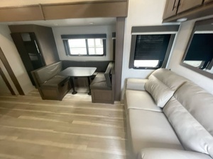 Nouveau 2026 Ke-y-s--t-o-n-e C-o-u-g-a-r S-p-o-r-t P-l-a-t-i-n-u-m 2700BH - Product Image 6