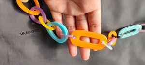 Collar de eslabones de epoxi de calidad premium, diseño clásico, para fiestas de chicas, de MN EXPORTS - Product Image 4