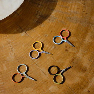 Ciseaux à broder miniatures de haute qualité, bicolores, en acier inoxydable, à pointe fine, pour travaux manuels de couture - Product Image 6