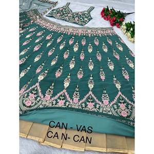 Belle tenue de fête pour femmes Lehenga Choli avec un élégant travail à la main - Product Image 5