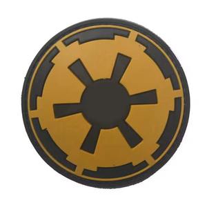 แพทช์ยางน้ำหนักเบาแบบกำหนดเอง ผลิตจากโรงงาน ขายดี แพทช์ยางนิ่ม PVC แบบกำหนดเอง ขอบเย็บเมอร์โรว์ 2026 - Product Image 5