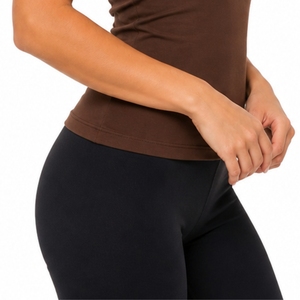 Débardeur personnalisé pour femme en tissu doux, coupe confortable, style actif, débardeur de fitness, tissu léger et qualité supérieure pour femme - Product Image 5