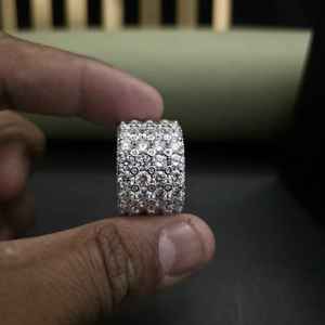 Bague Hip-Hop de Luxe Personnalisée avec Diamants et Moissanite, Plaqué Or 14K, Acier Inoxydable, Sertissage Pavé Glacé - Product Image 4