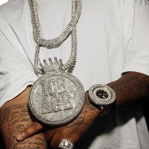 Colgante de Plata de Ley 925 con Logotipo Personalizado, Joyería Iced Out, Colgante Redondo con Moissanita VVS - Product Image 2