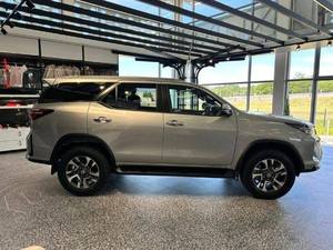 Usado, 2026, para SUV mediano Tuner, motor diésel de 2.8L, versión VX, transmisión automática - Product Image 1