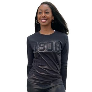 Camiseta de Manga Larga All Black Glitter 1908 para Mujer, Corte Ajustado, Número Chenille, Algodón Premium, Estilo Casual y Elegante - Product Image 1