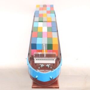MACSTAR LINES NGHI SON - Maqueta de barco portacontenedores vietnamita hecha a mano en madera - Product Image 5
