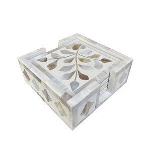 Posavasos de madera con incrustaciones de perlas, conjunto decorativo de resina de alta calidad, artesanía india - Product Image 1