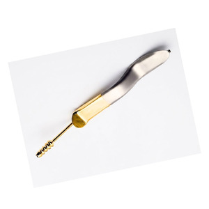 Retractor de Mejillas Minnesota con Succión, Instrumento Quirúrgico Dental Chapado en Oro - Product Image 2