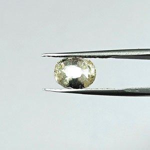 พลอยแซฟไฟร์สีเหลืองทรงรีธรรมชาติ 3.85 กะรัต สำหรับทำเครื่องประดับและแหวน YSON-44 - Product Image 1