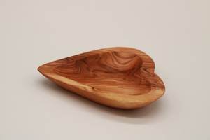<b>Rustic</b> <b>Farmhouse</b> Wooden Heart Bowl for <b>Dining</b> <b>Table</b> Decor Acacia Wood Heart Bowl Handmade Serving Bowl for Kitchen - Product Image 3