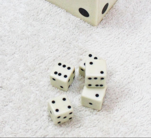 Dés en os au design unique - Product Image 4